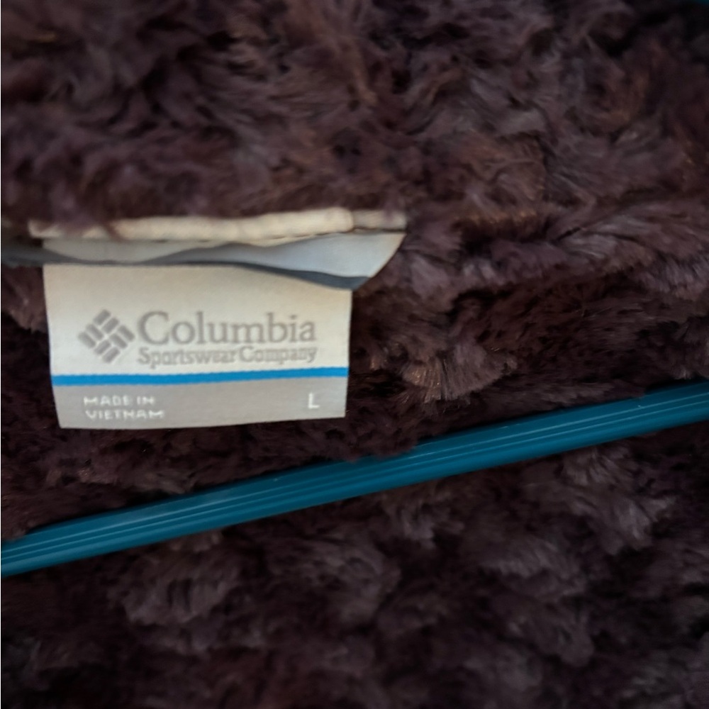 Columbia Rose colored  Plush Jacket,Large